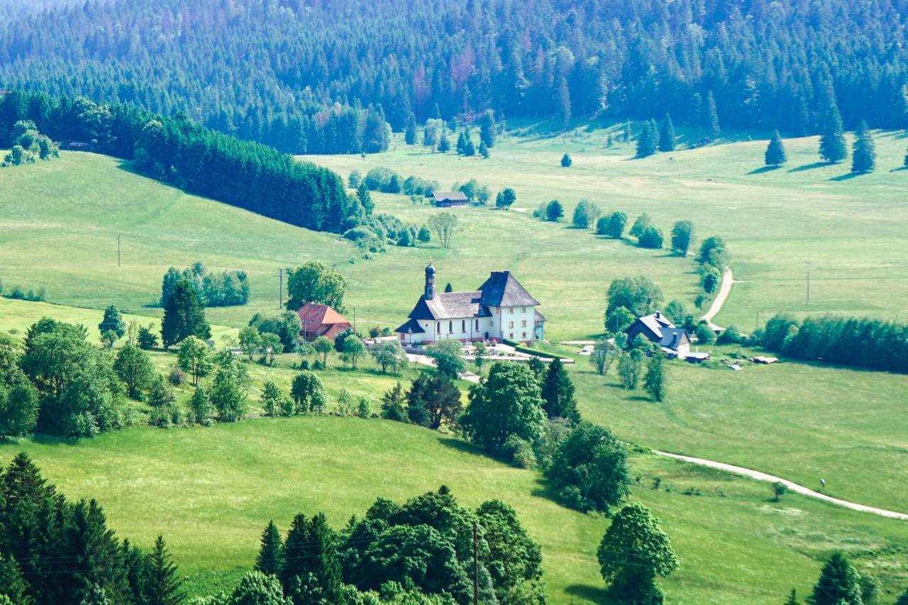 Hubertus Lodge Ibach Buitenkant foto