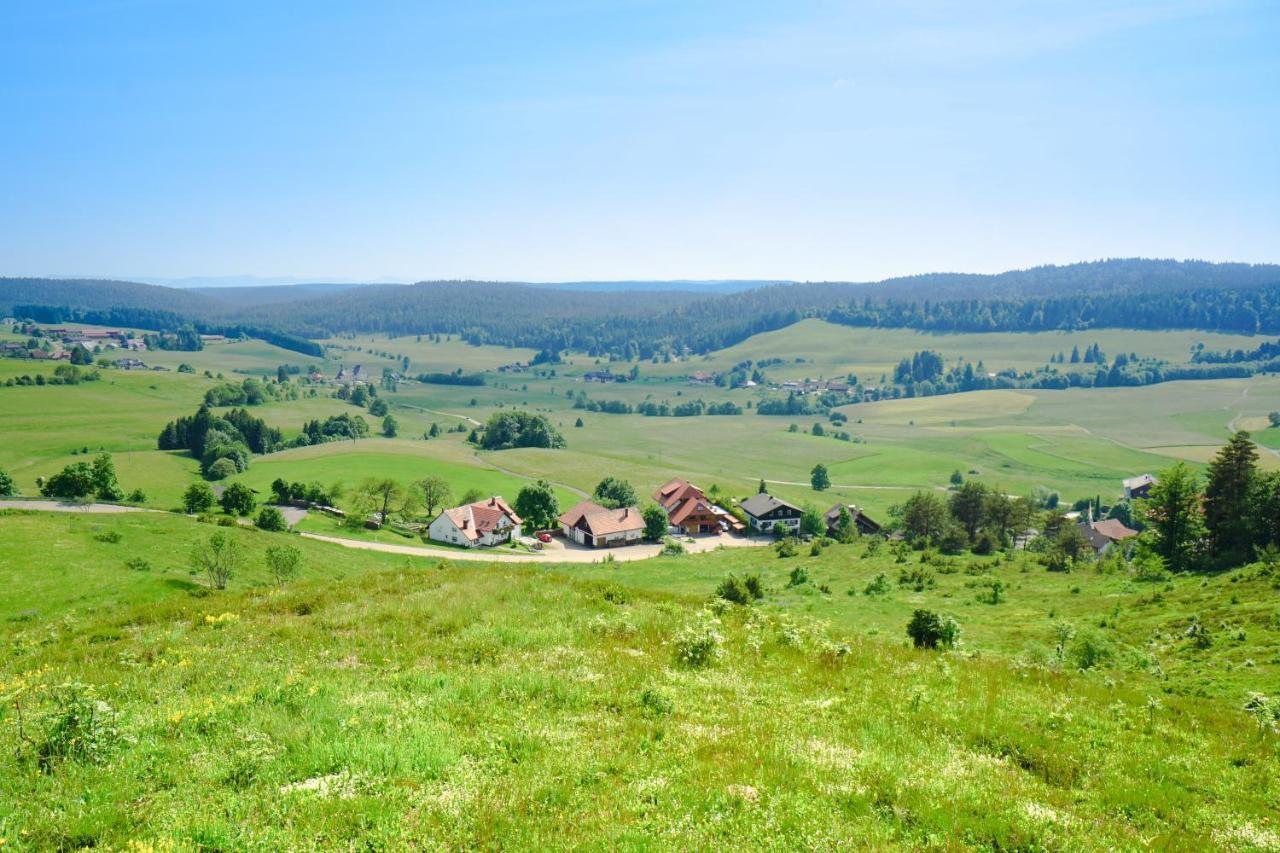 Hubertus Lodge Ibach Buitenkant foto