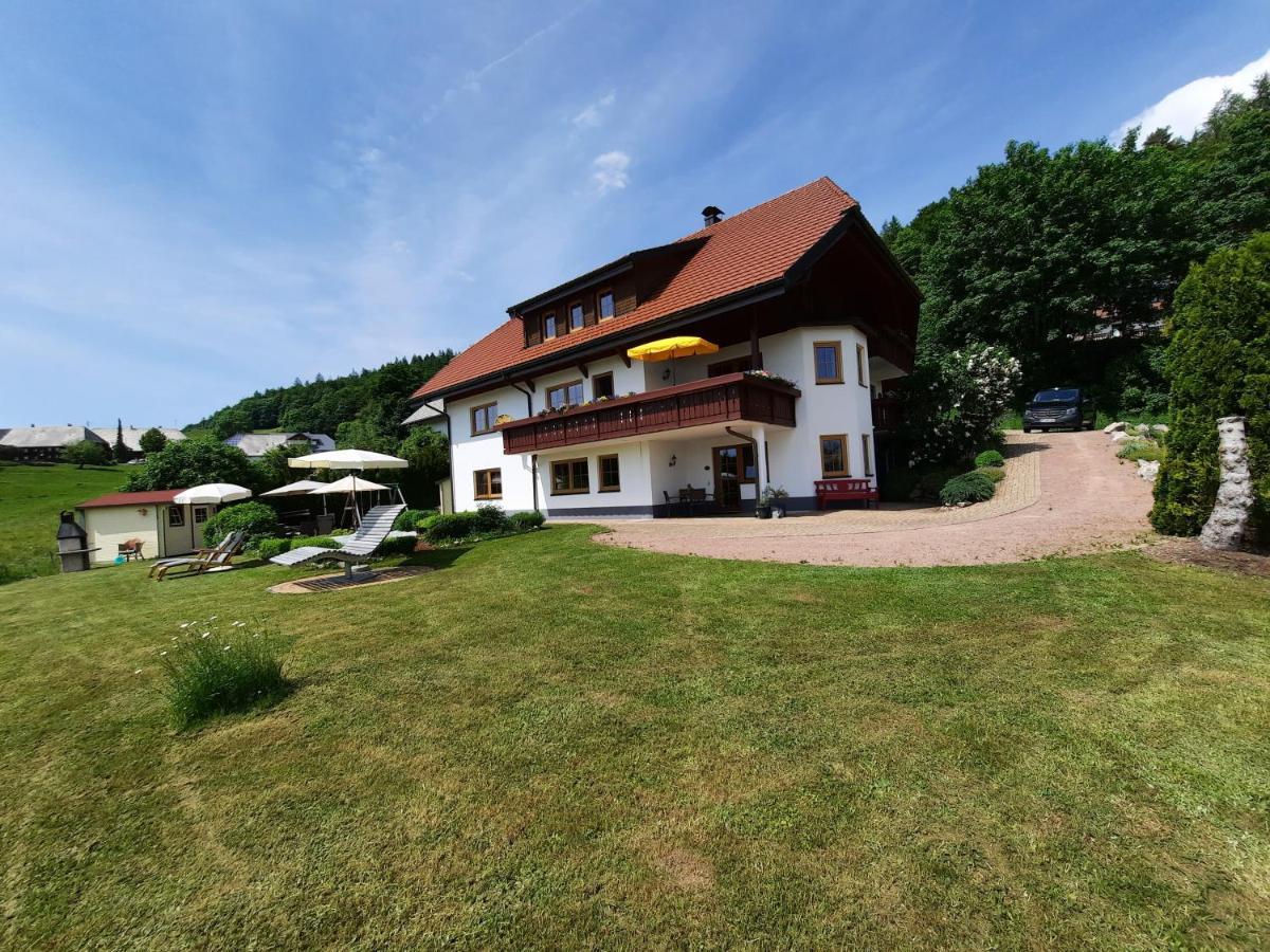 Hubertus Lodge Ibach Buitenkant foto