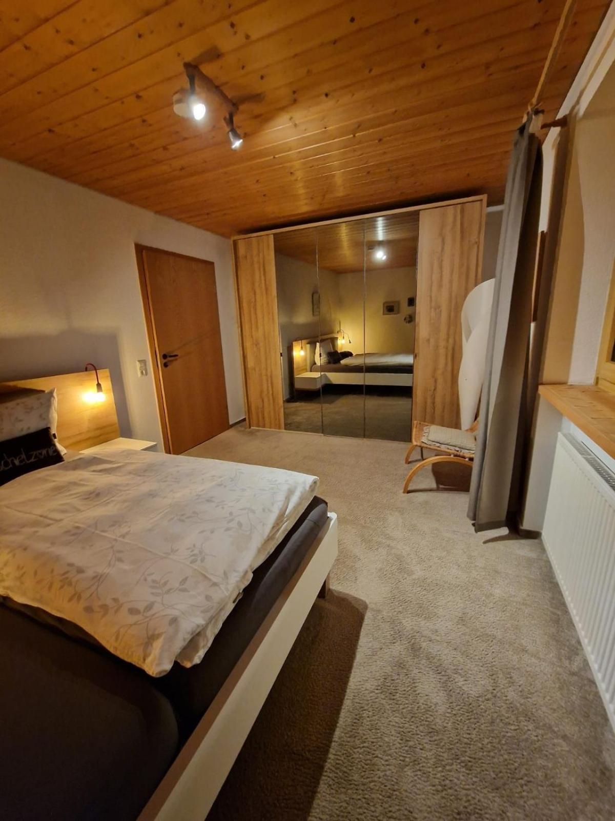 Hubertus Lodge Ibach Buitenkant foto